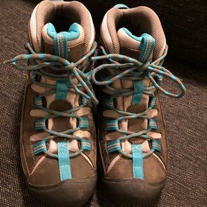 Women’s KEEN Targhee II Mid hiking boots